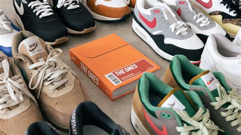 boek the ones nike|the ones sneakers am1.